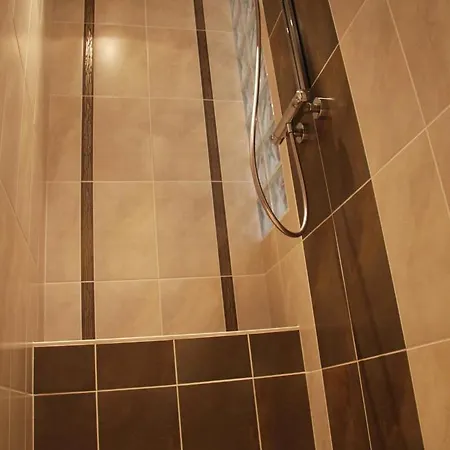 Les Pierres D'antan Bed & Breakfast *